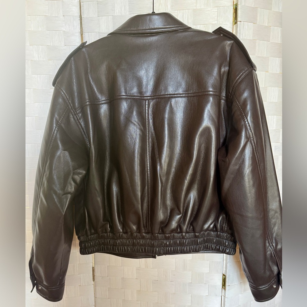 Aritzia Rich Brown Mocha Bomber Jacket NWT - Picture 2 of 3